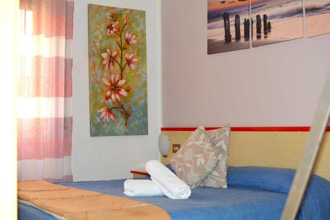 Hotel La Madunina Varazze Luaran gambar