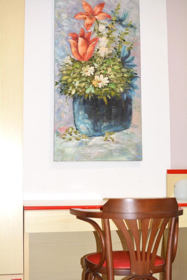 Hotel La Madunina Varazze Luaran gambar