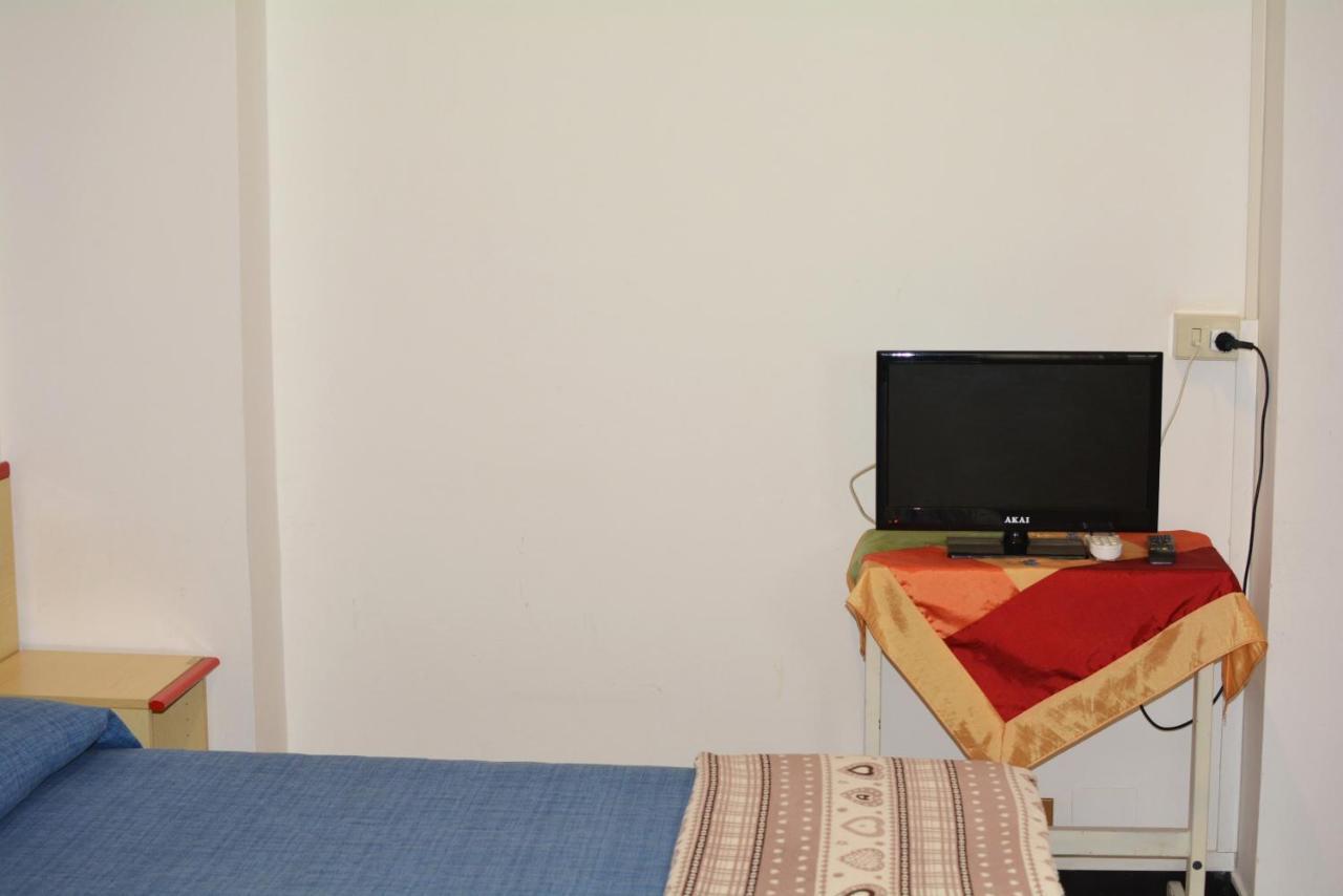 Hotel La Madunina Varazze Luaran gambar